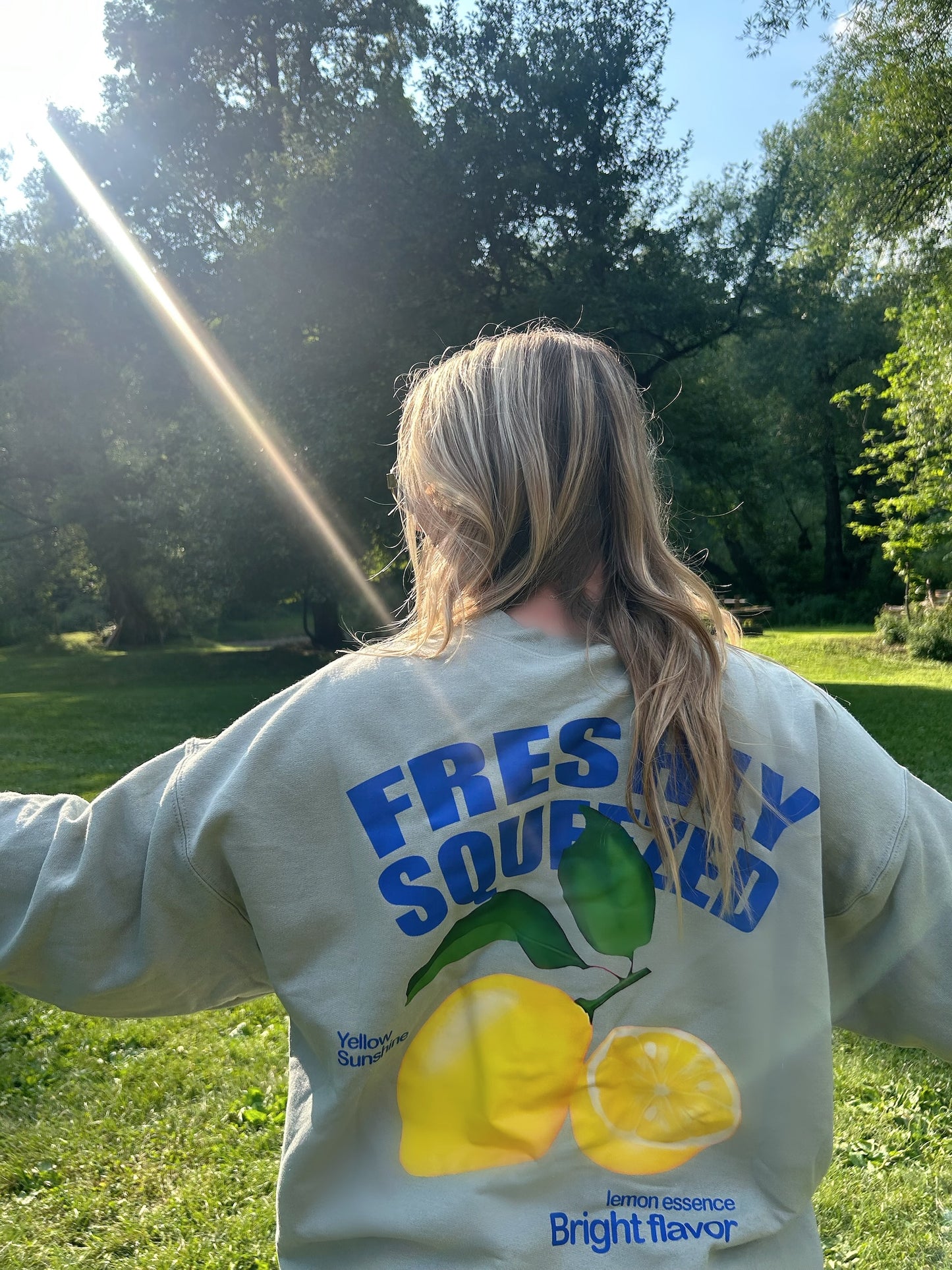 FRESHLY SQUEEZED LEMONADE Crew