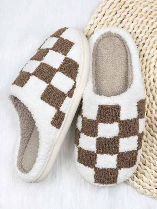 CHECKMATE Slippers