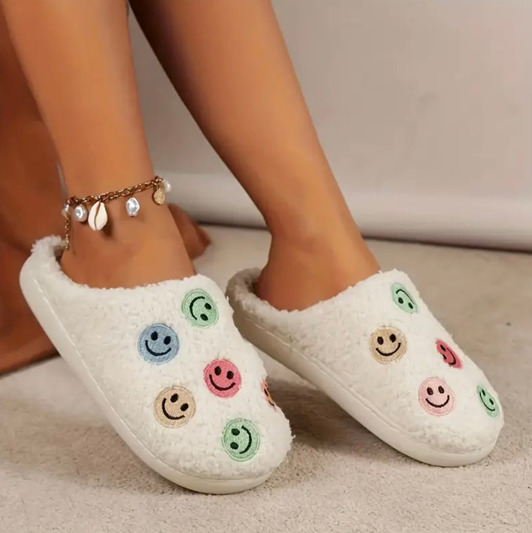 ALL SMILES Slippers