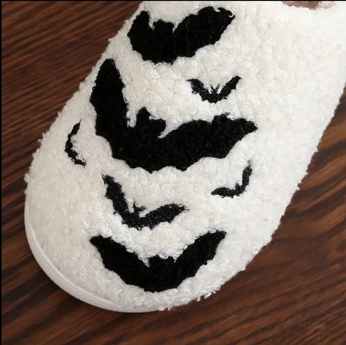 LET’S HANG Slippers