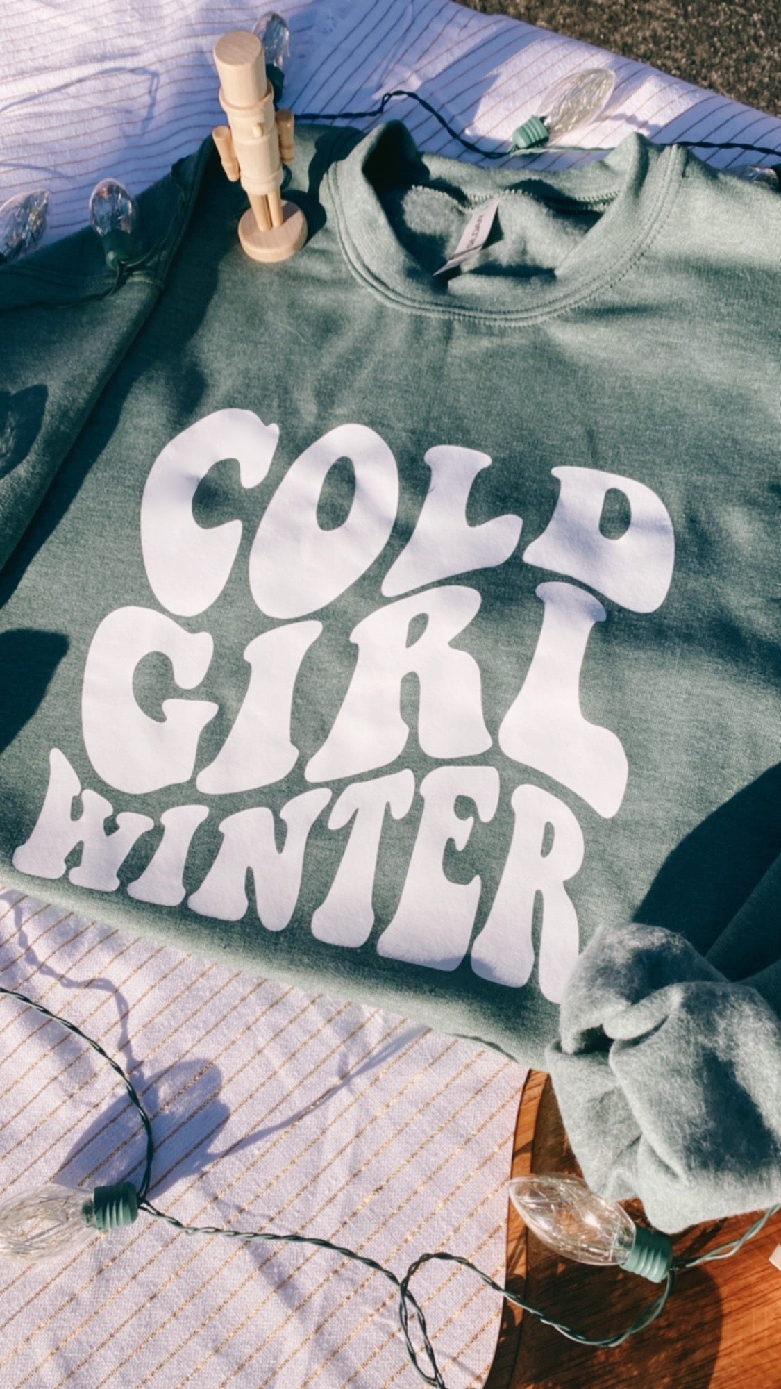 COLD GIRL Crew